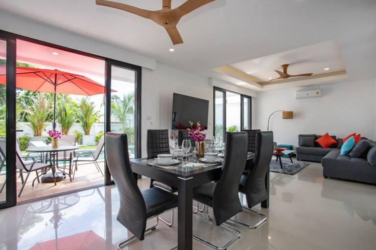 Villa with pool & barbecue | Suitable for remote work | Dogs allowed — photo 4