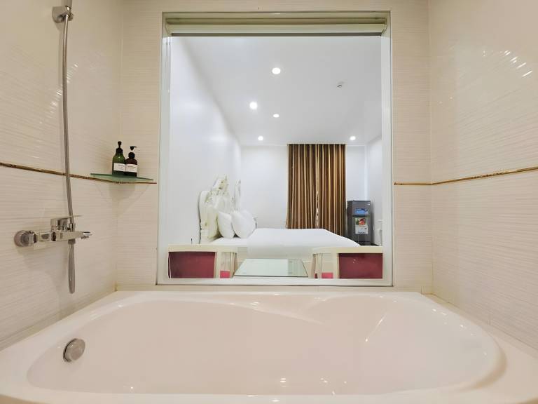 GRAND HILL APARTMENT & HOTEL — photo 4