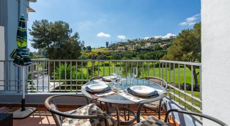 Rental apartment with pool | Pets allowed in Benahavis