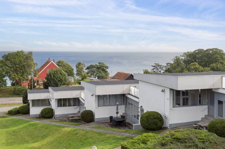 Lovely rental apartment with patio & BBQ | Sea view | Beach nearby | Dogs allowed — photo 3