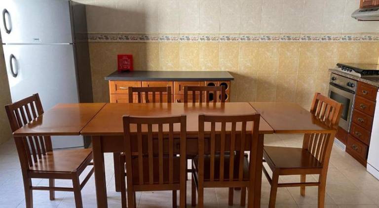 Fully equipped lovely vacation home with patio | Beach nearby | Pet-friendly — photo 4