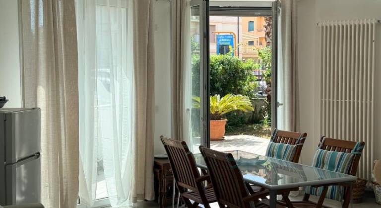 Rental apartment with garden & terrace — photo 5