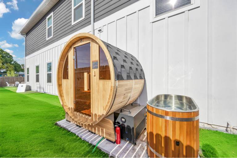 Beach Home Sauna & Cold Plunge E Bikes