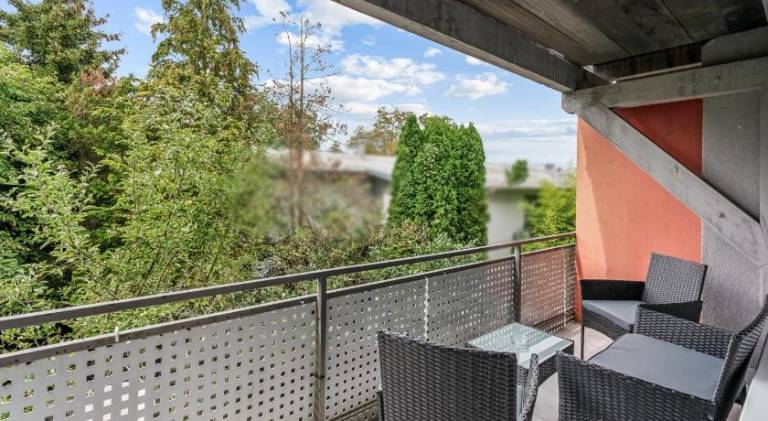 Modernes 6-Betten-Apartment mit Balkon und Parkplatz - zentrale Lage — photo 3