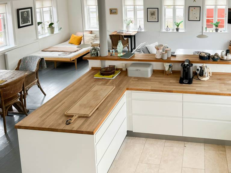 Children-friendly pleasant vacation home with yard & patio | Close to the beach | Pets are welcome — photo 3
