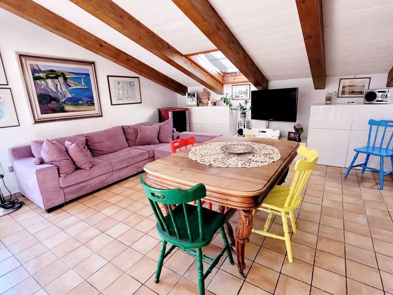 Apartment 'La Gatta Nel Borgo' with Private Terrace, Wi-Fi and Air Conditioning — photo 4