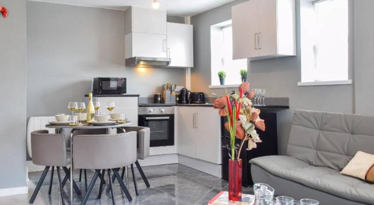 Apartment with 2 rooms for 5 persons in Newcastle-Under-Lyme