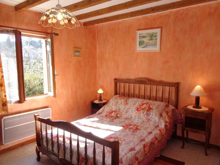 Cottage in Saint-Haon-le-Châtel with pool and pets allowed — photo 3