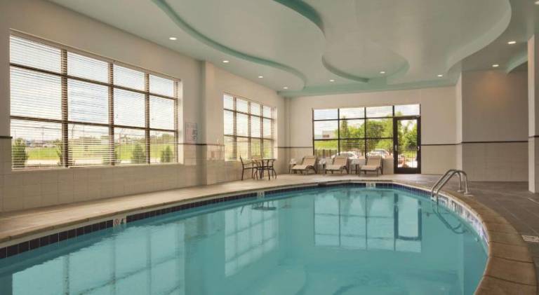 Embassy Suites by Hilton Knoxville West — photo 2