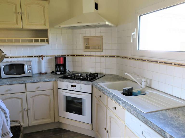 Wonderful vacation home with yard | Beach nearby | Dogs allowed — photo 2