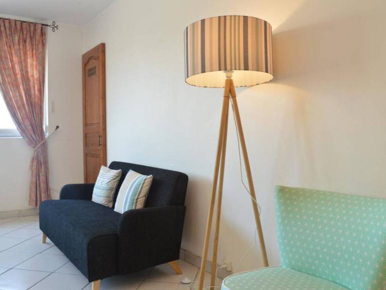 Rental apartment with 2 rooms for 4 persons — photo 4