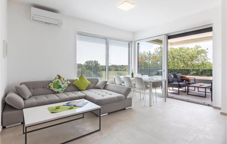 Apartment Štinjan