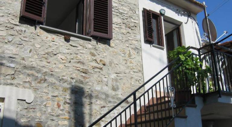 Vacation home with grill in Casal Velino