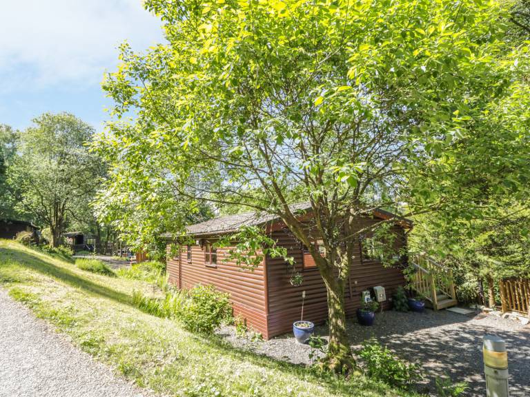 Cottage with garden, sauna & terrace in Windermere