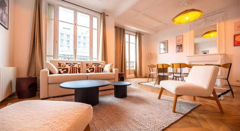 Fully equipped beautiful rental apartment | Next to Eiffel Tower | Pets allowed in Paris