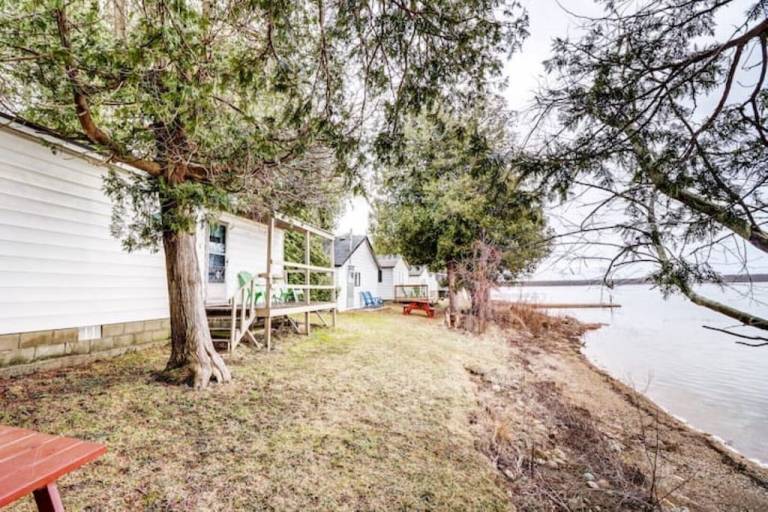 Cabin Red Bay