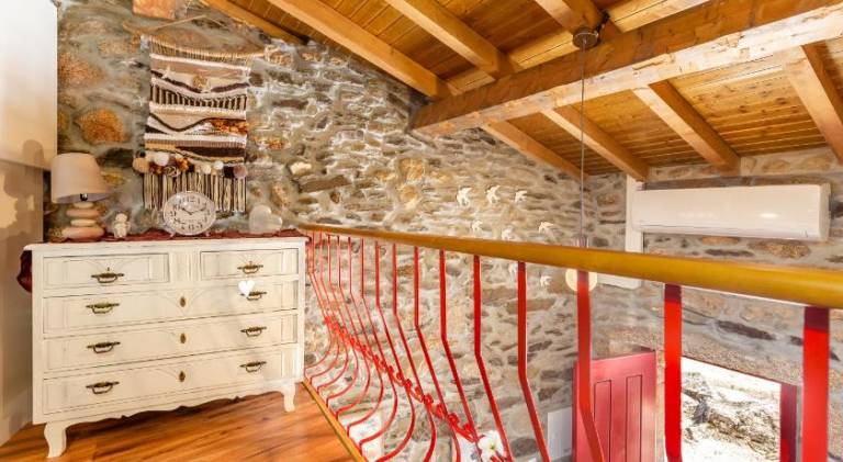 House with patio, pool & BBQ | Pet-friendly — photo 3