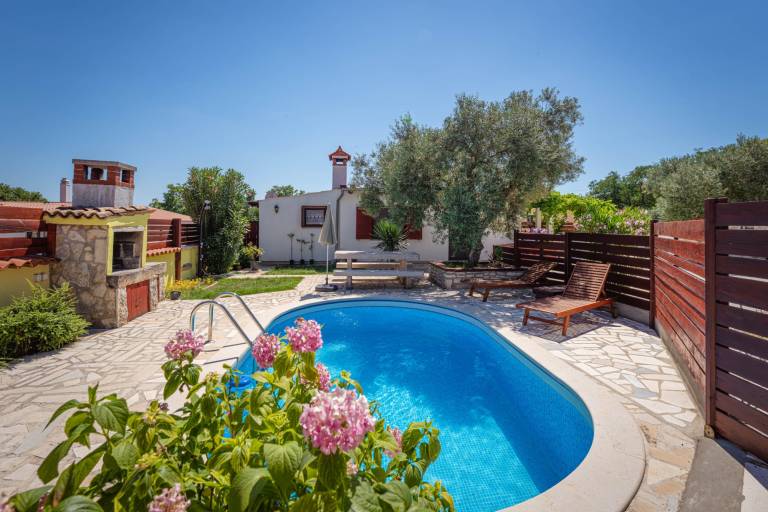 Ferienhaus in Muntić für max. 3 Personen, Ferienhaus in Muntić für max. 3 Personen,