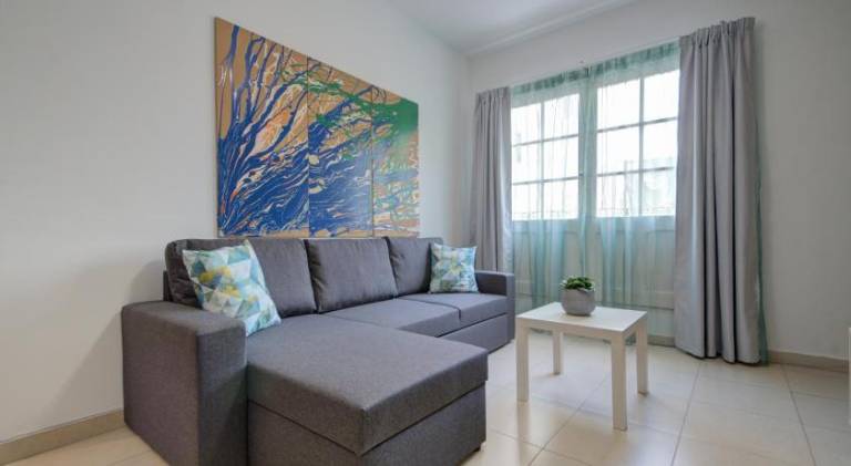 Azure Haven - Gzira Apartments and Penthouse By ShortLetsMalta in St. Julian's