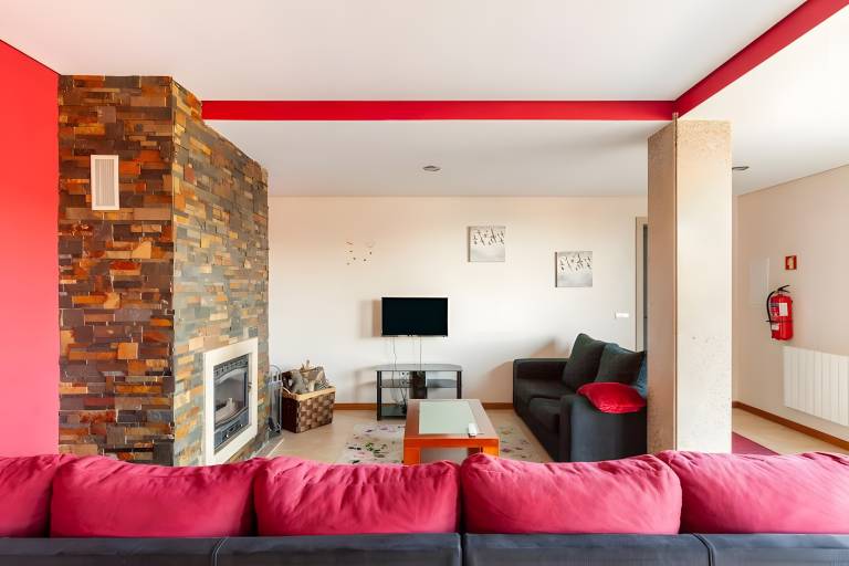 Holiday Home 'Casa De Balinhas - Gerês' with Mountain View, Wi-Fi & Air Conditioning — photo 2