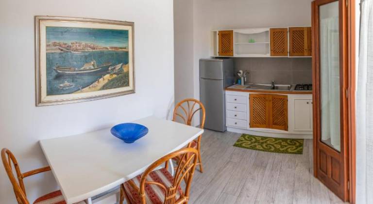 Apartment with patio & yard | Close to the beach | Dogs allowed — photo 3