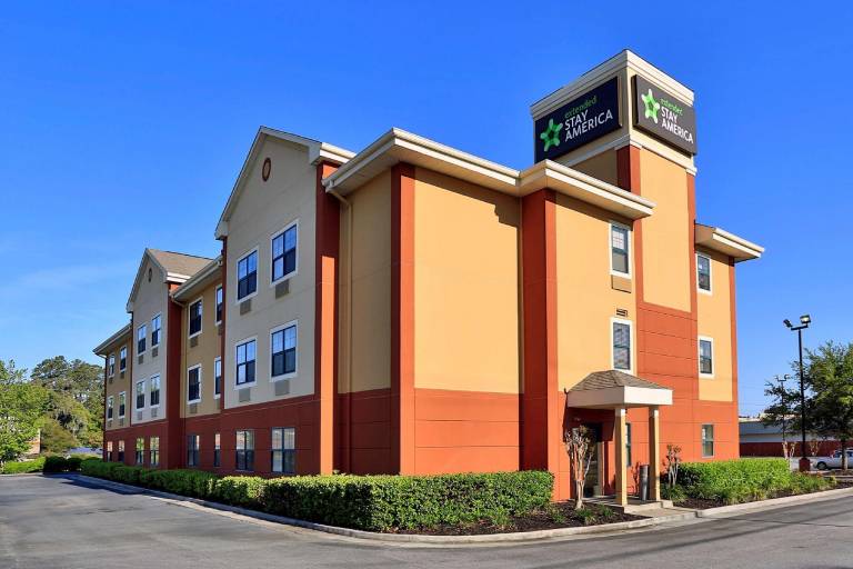 Extended Stay America Suites - Savannah - Midtown in Savannah, GA