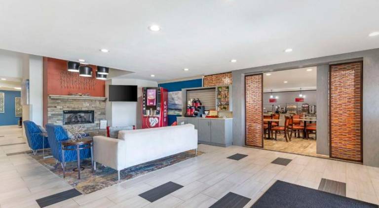 Best Western Plus Lake Lanier Gainesville Hotel & Suites — photo 5