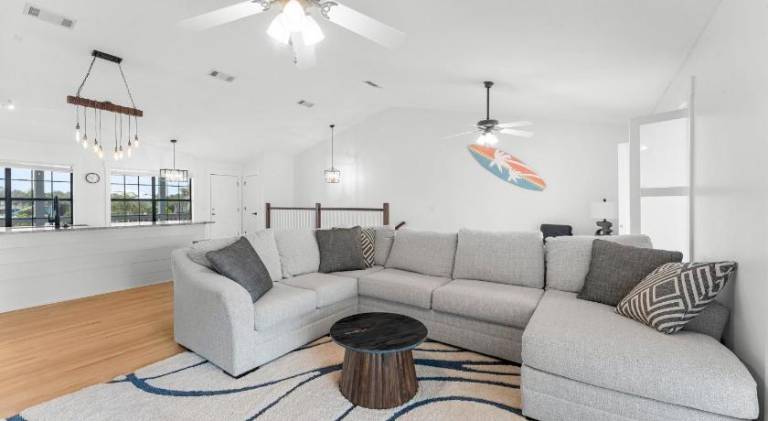 Casa de Tortugas - a spacious townhome with 30a private beach access — photo 4