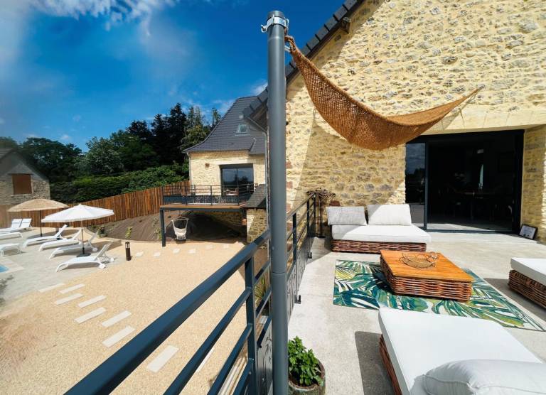 Gite with garden, private pool & terrace — photo 4