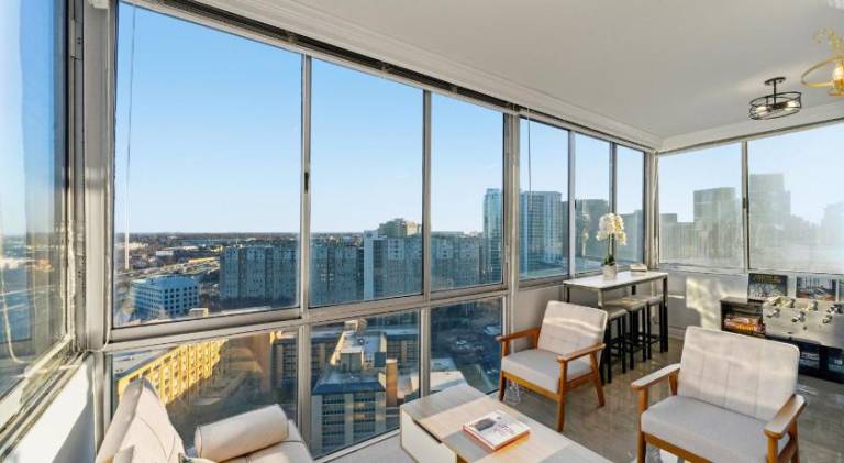 The ATL Sky Suite 3BR Downtown Penthouse — photo 3