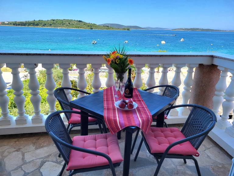 Ferienwohnung in Srima, Kroatien f&uuml;r max. 4 Personen