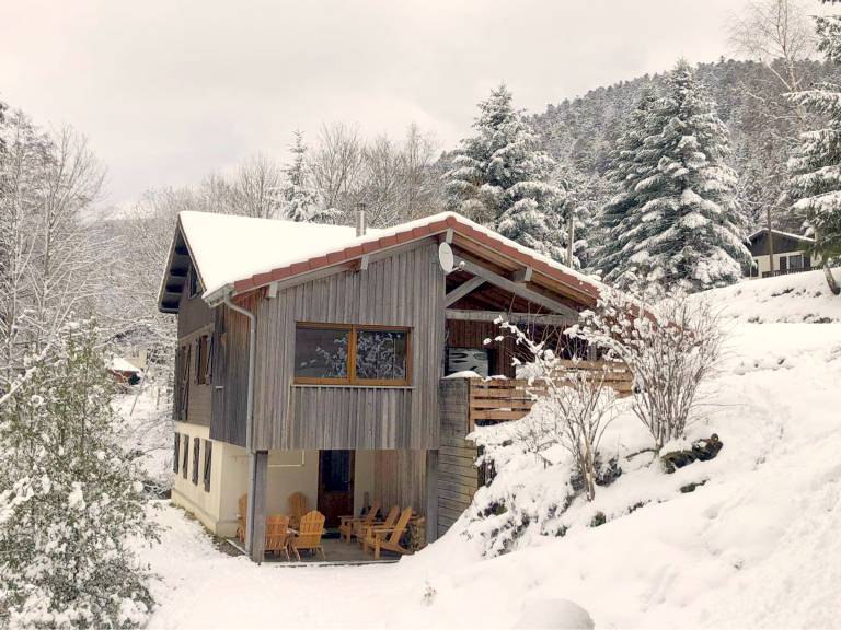 Cozy Mountain Chalet Near La Bresse Ski, WiFi, Private Access, 2 Terraces, Pet-Friendly — photo 2
