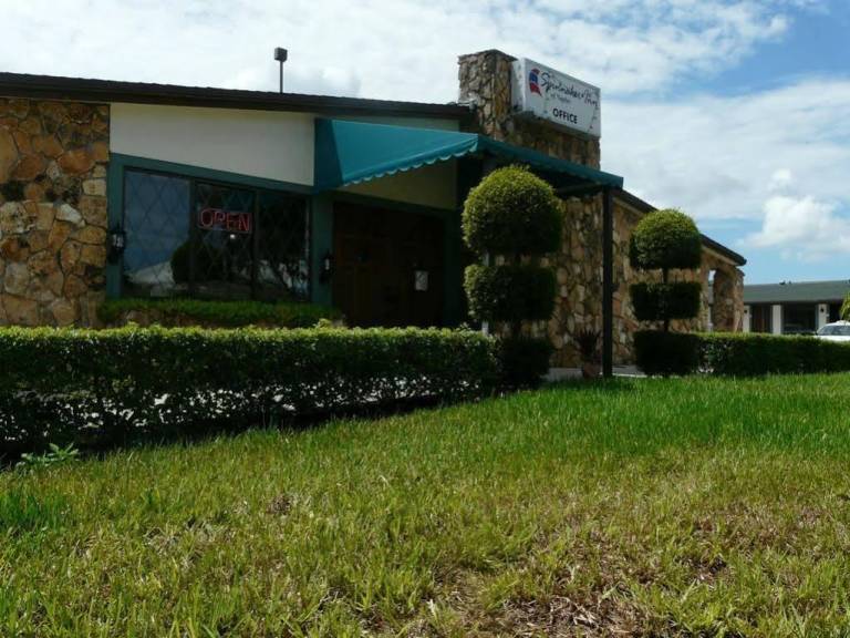 Spinnaker Inn of Naples — photo 2