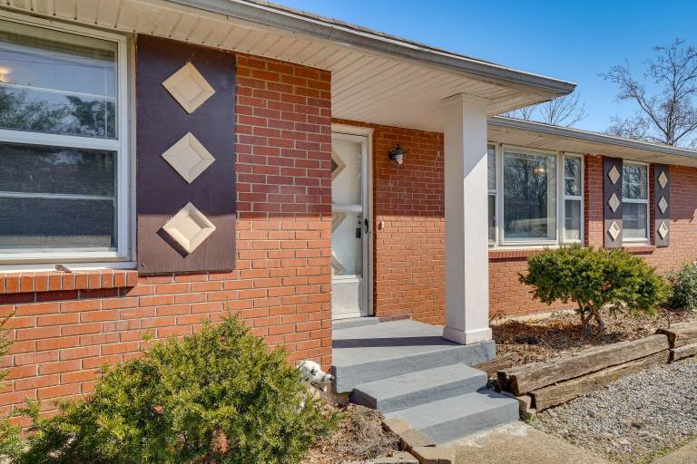 5 Mi to Broadway Fun! Group-Ready Nashville Home — photo 4