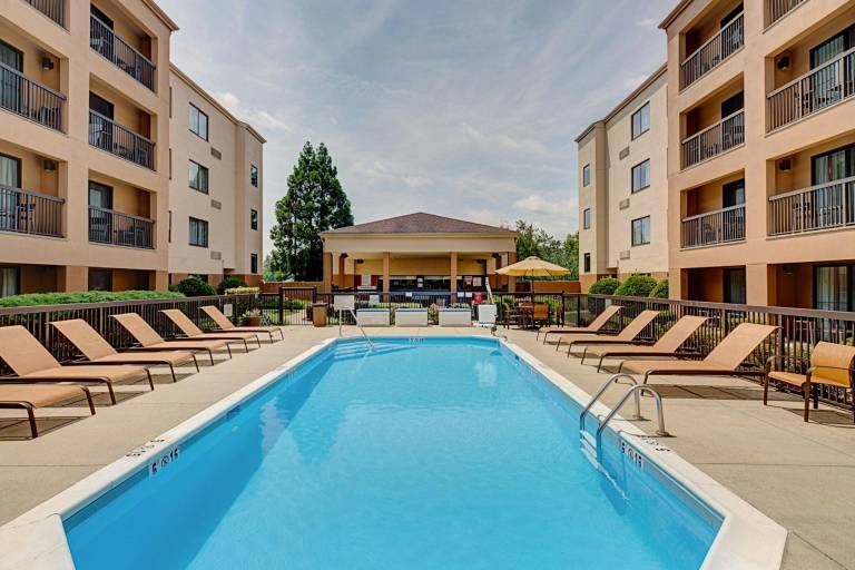 Courtyard by Marriott Durham Near Duke University/Downtown — photo 2