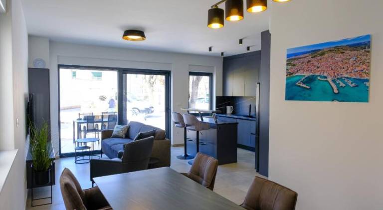 Vacation home with pool | Suitable for remote work | Pets are welcome — photo 2