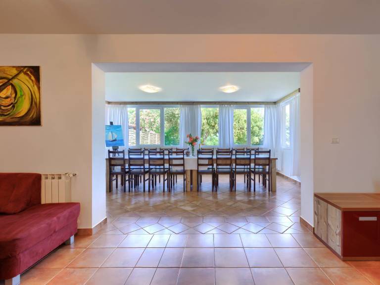 House with garden, patio & BBQ — photo 4