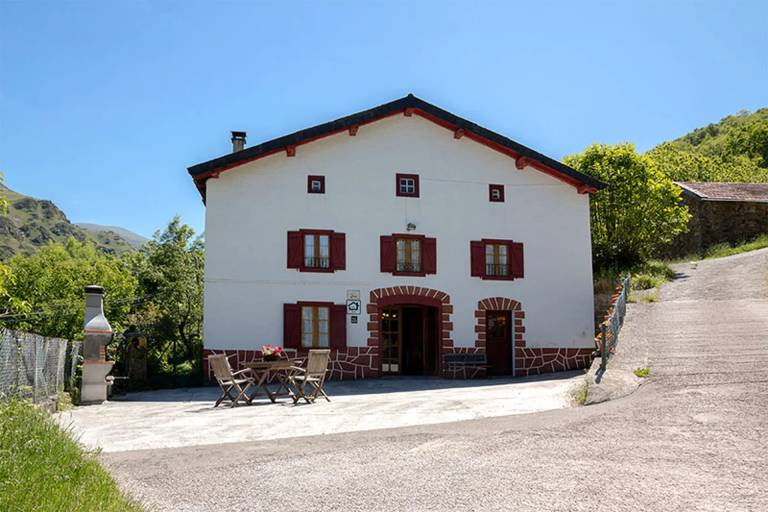 Casa Auritz / Burguete