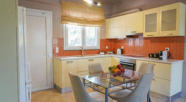 Holiday apartment with garden & terrace | Pets allowed — photo 4