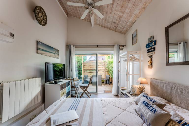 Bed and Breakfast 'Tikeau' with Shared Pool, Private Terrace and Wi-Fi — photo 3