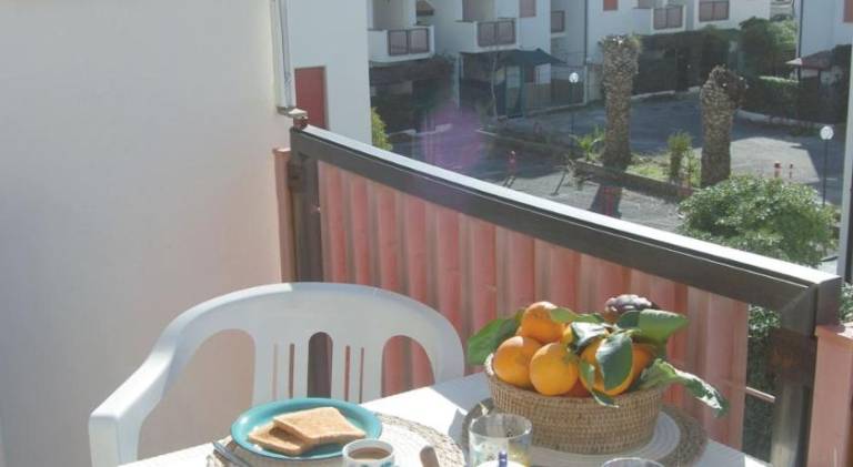 Rental apartment with 2 rooms for 4 persons — photo 4