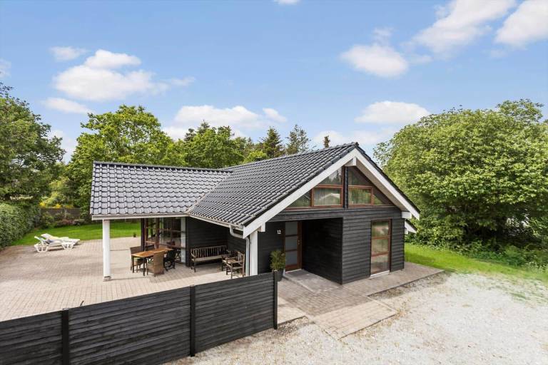 Ferienhaus in Hou, Hals f&uuml;r max. 4 Personen