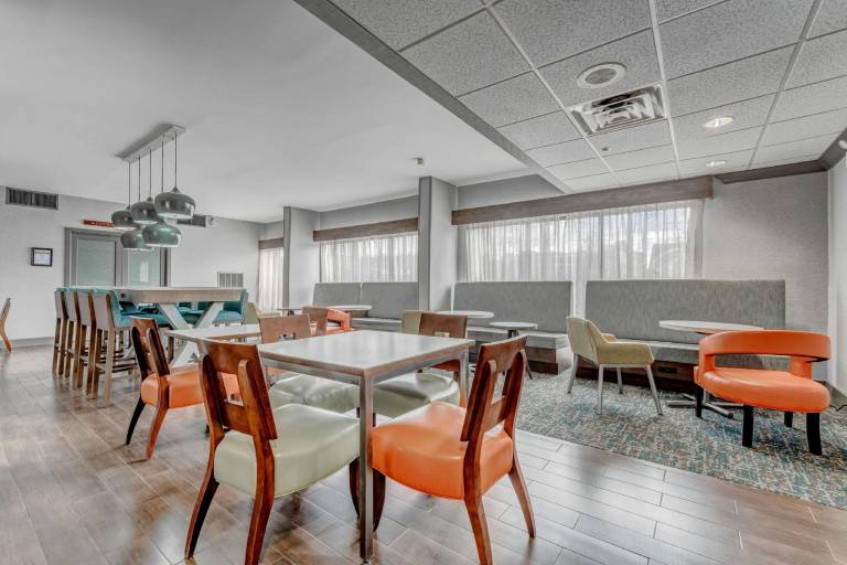 Hampton Inn Morgantown — photo 4
