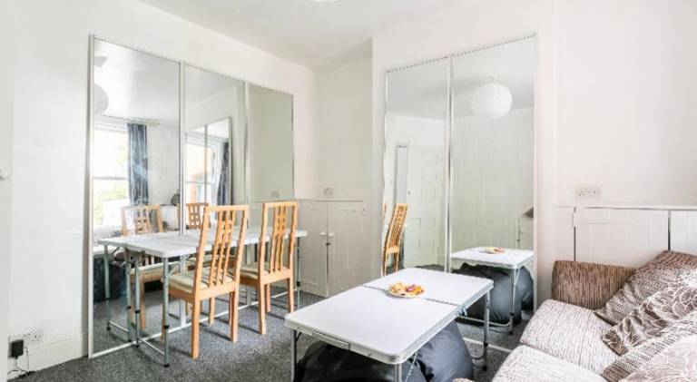 City center spacious bedrooms — photo 3