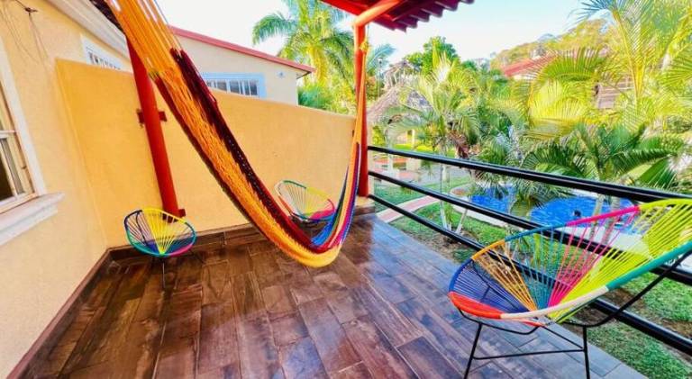 Vacation home with pool in Ixtapa