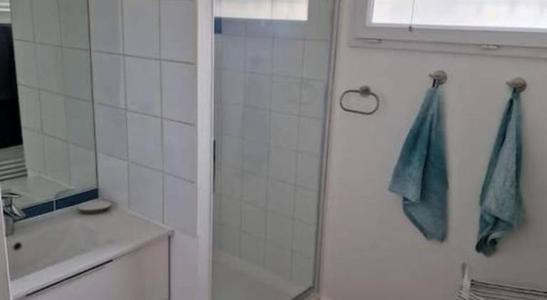 Rental apartment with 2 rooms for 5 persons — photo 4
