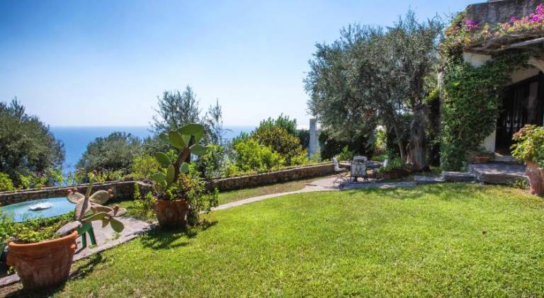 Villa with terrace & garden in Agerola
