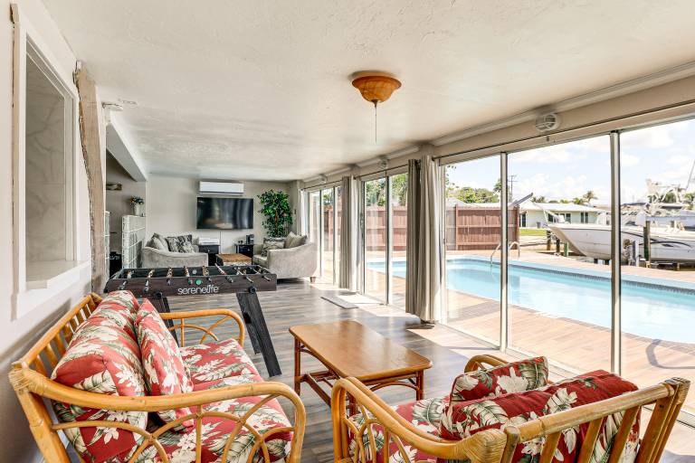 Furnished Sunroom w/ TV! Canal-Front Bradenton Gem — photo 3