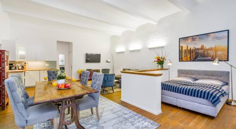 Apartment with 2 rooms for 6 persons in Berlin