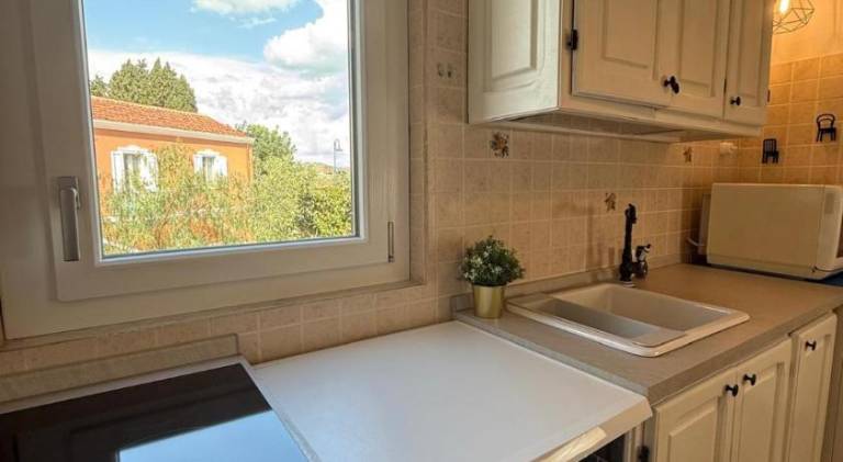 House with 2 rooms for 5 persons — photo 3